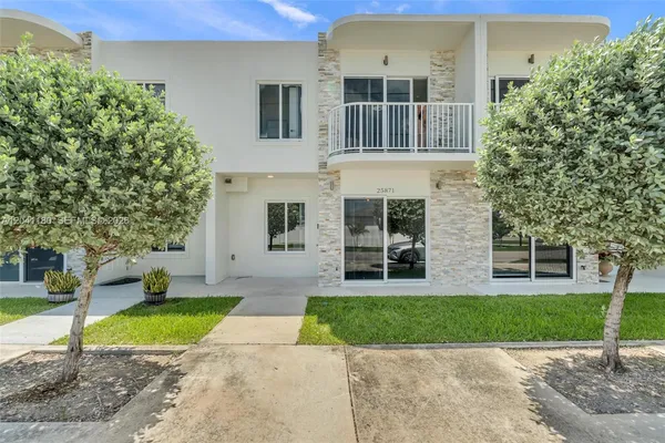 $2,800 | 25871 Southwest 139th Avenue, Unit 25871, Homestead, FL 33032