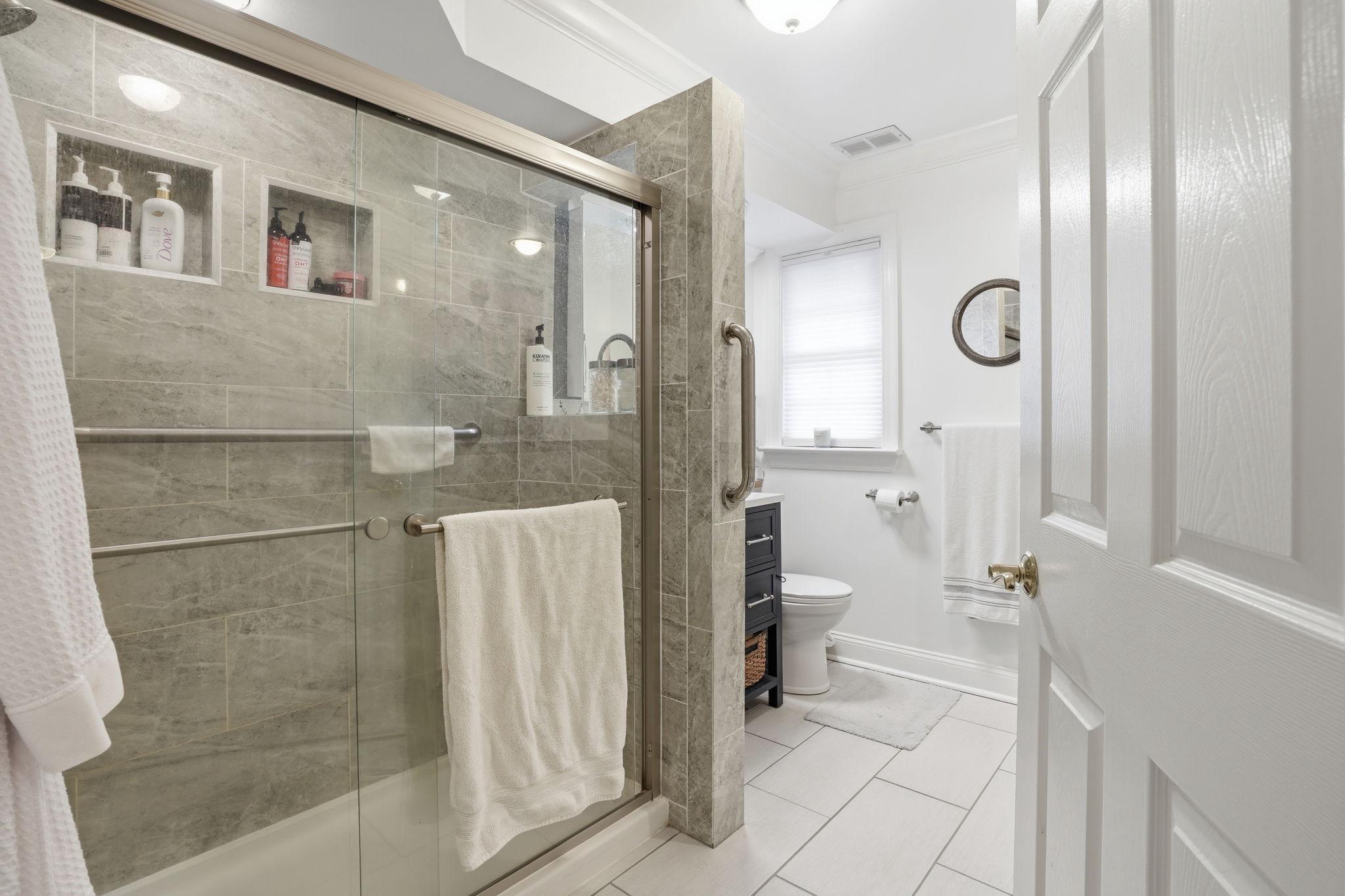 2400 Liberty Road Eldersburg, MD 21784 - Photo 26 of 33 UNIT 4 - Modern bathroom with sleek finishes.