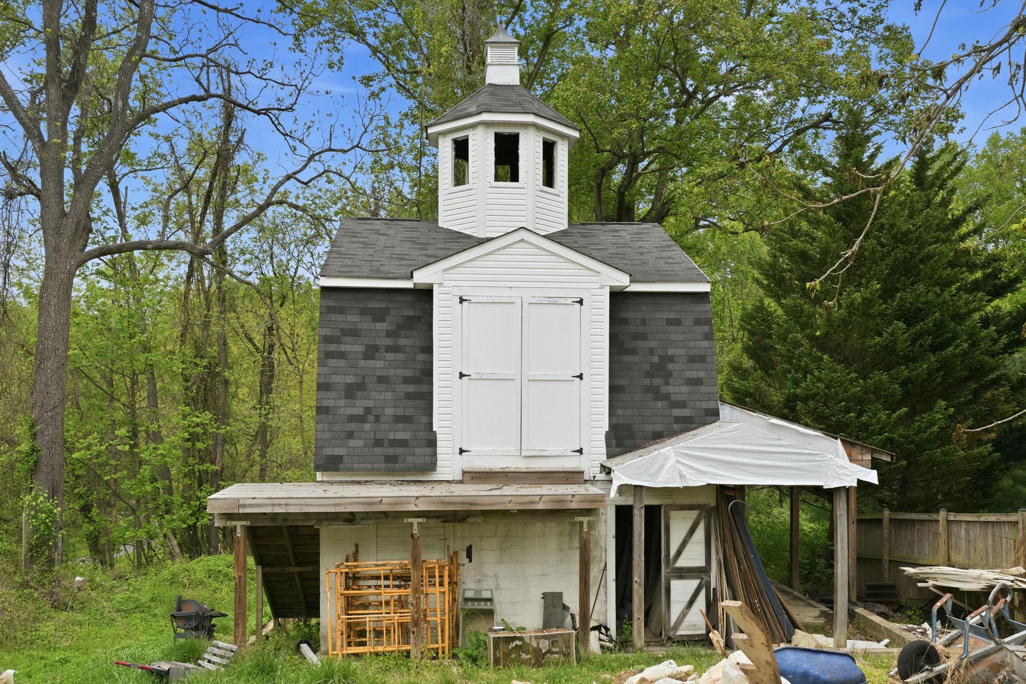 2400 Liberty Road Eldersburg, MD 21784 - Photo 33 of 33 Charming barn for livestock or storage.