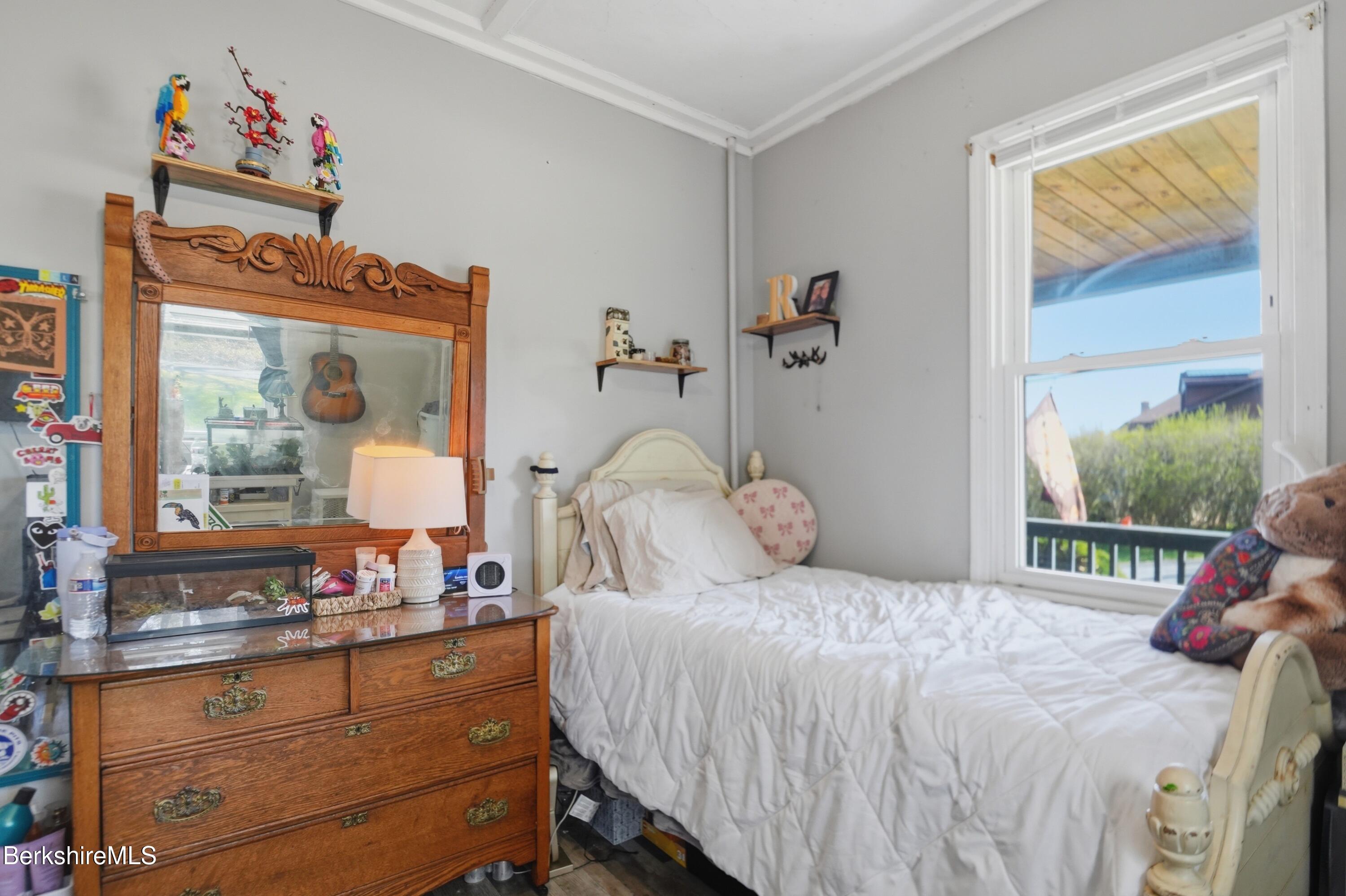 22 Broadway Street Pittsfield, MA 01201 - Photo 59 of 84 054_jan02268