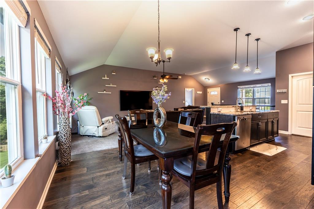 808 Old Stage Road Pleasant Hill, MO 64080 - Photo 8 of 30