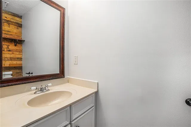 $385,000 | 1655 Links Overlook, Stone Mountain, GA 30088