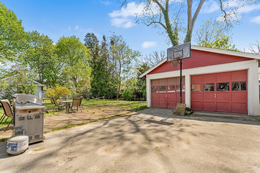 18 Fales Road Dedham, MA 02026 - Photo 35 of 38