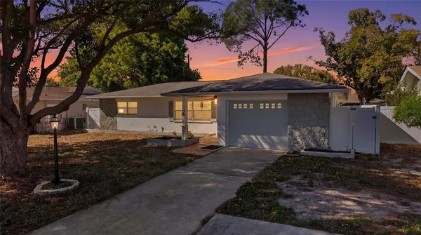 $459,900 | 2190 Scotland Drive, Clearwater, FL 33763