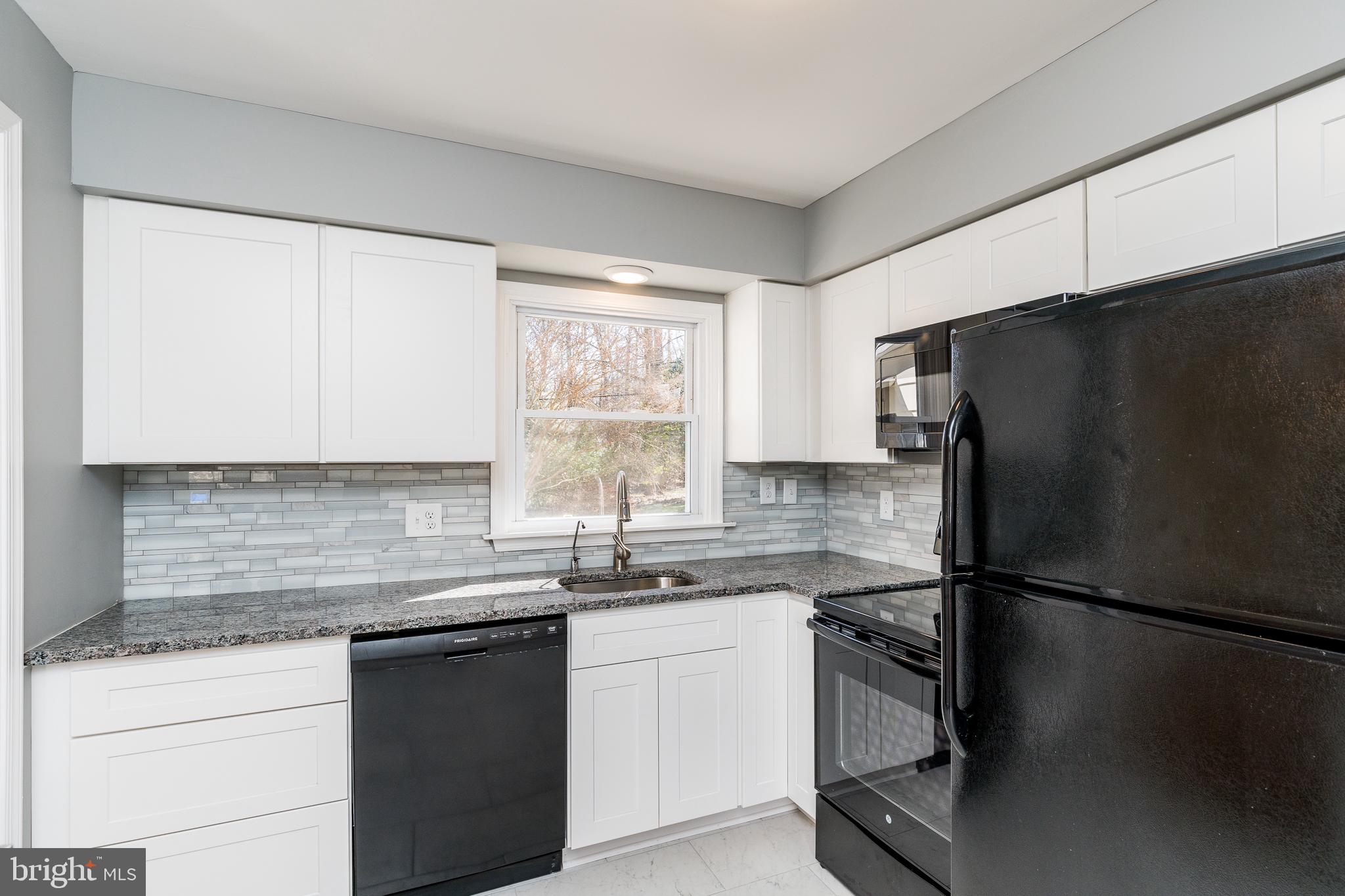 1516 Friendly Road Pasadena, MD 21122 - Photo 10 of 34 Brand New Kitchen!
