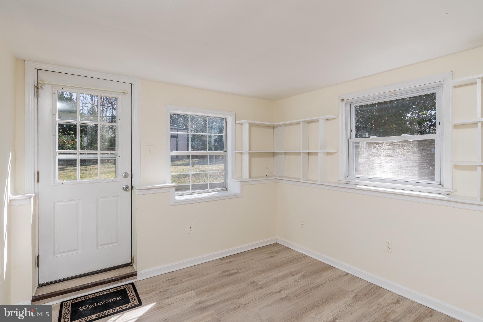 1516 Friendly Road Pasadena, MD 21122 - Photo 23 of 34 Office/Den