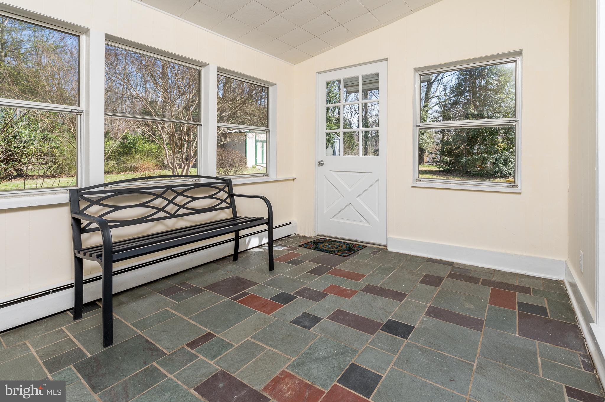 1516 Friendly Road Pasadena, MD 21122 - Photo 9 of 34 Gallery Image 9