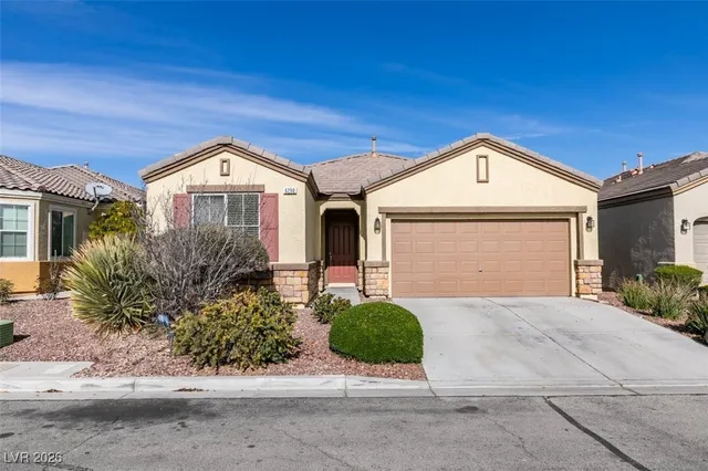 $2,100 | 6290 Majestic Hills Avenue, Las Vegas, NV 89141