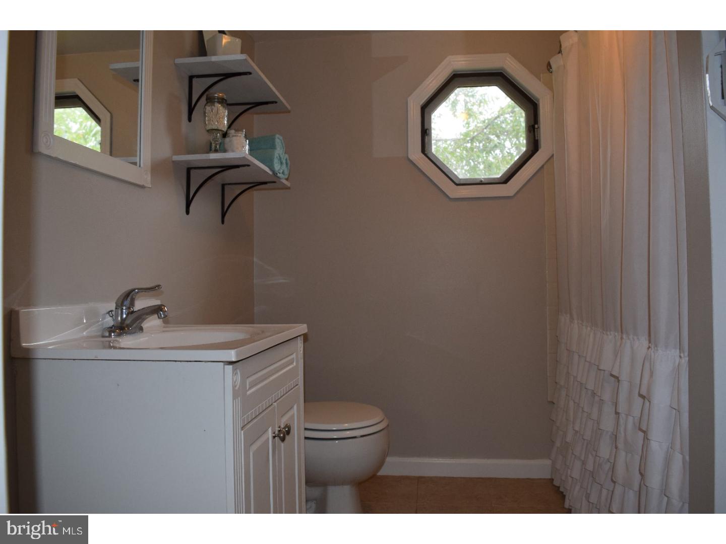 219 Pennsylvania Road Glassboro, NJ 08028 - Photo 14 of 19 Master Bathroom
