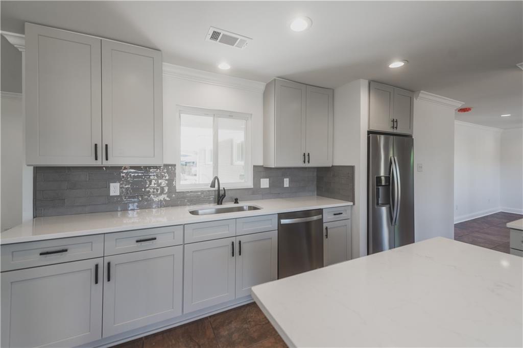 3713 Haring Road Metairie, LA 70006 - Photo 5 of 21 Gallery Image 5