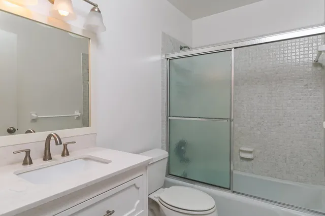 $2,200 | 1151 Carlton Court, Unit 204, Fort Pierce, FL 34949