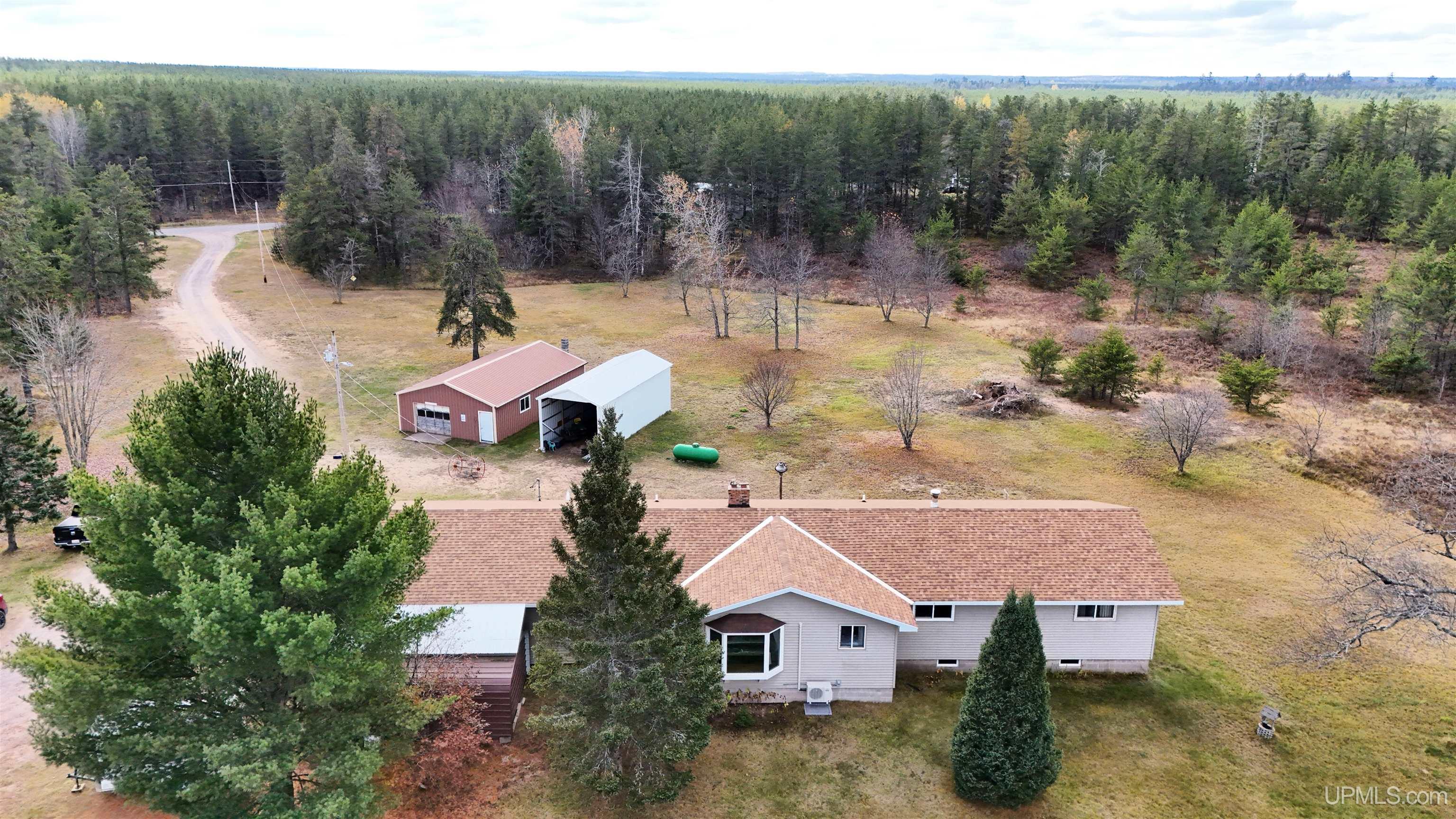 200 Station Road Gwinn, MI 49841 - Photo 4 of 62