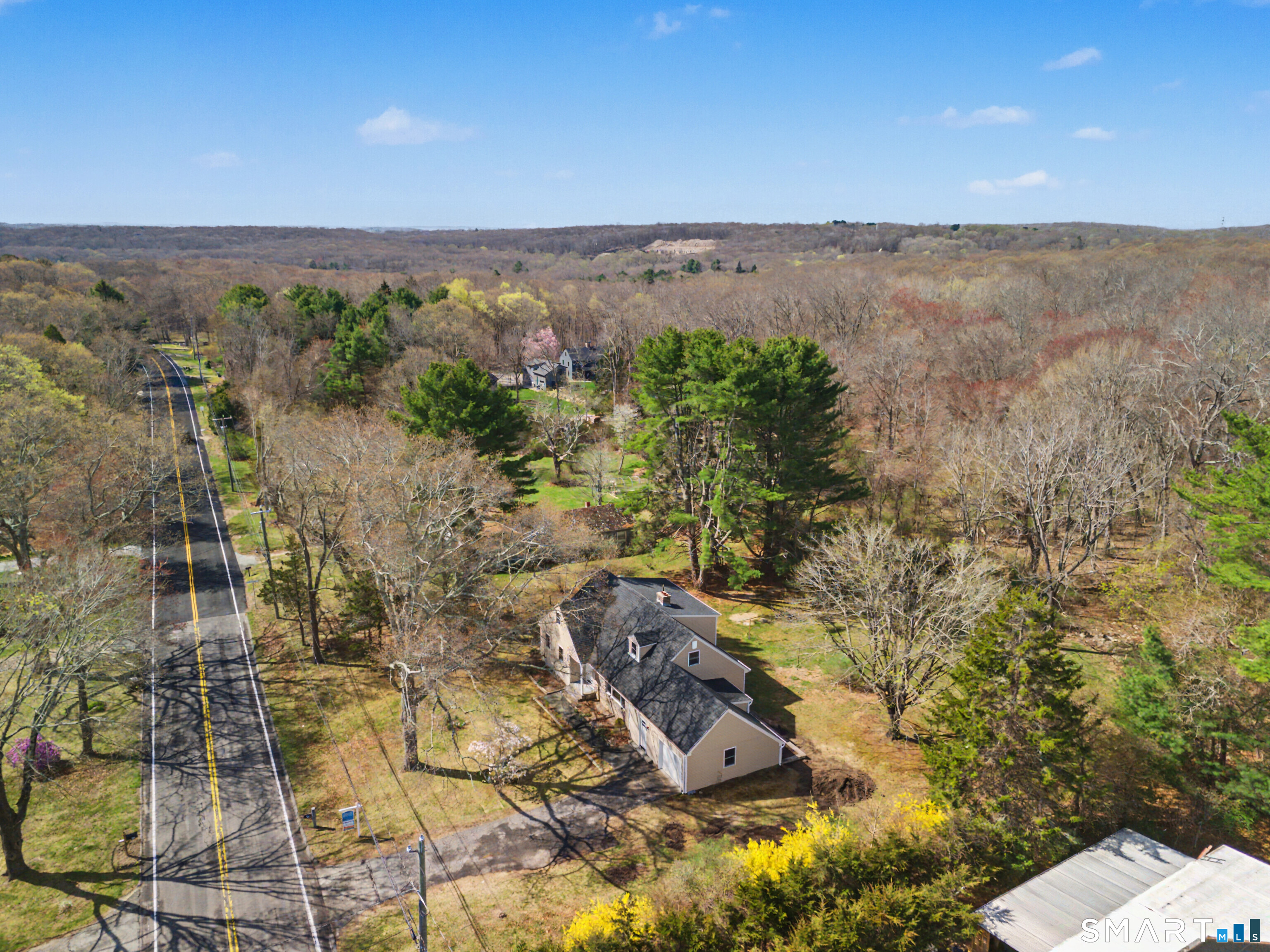 331 Colonel Ledyard Highway Ledyard, CT 06339 - Photo 3 of 42