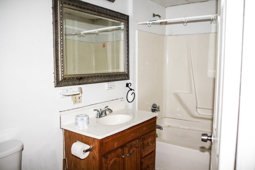 180 Canterbury Street, Unit 2 Worcester, MA 01603 - Photo 4 of 8