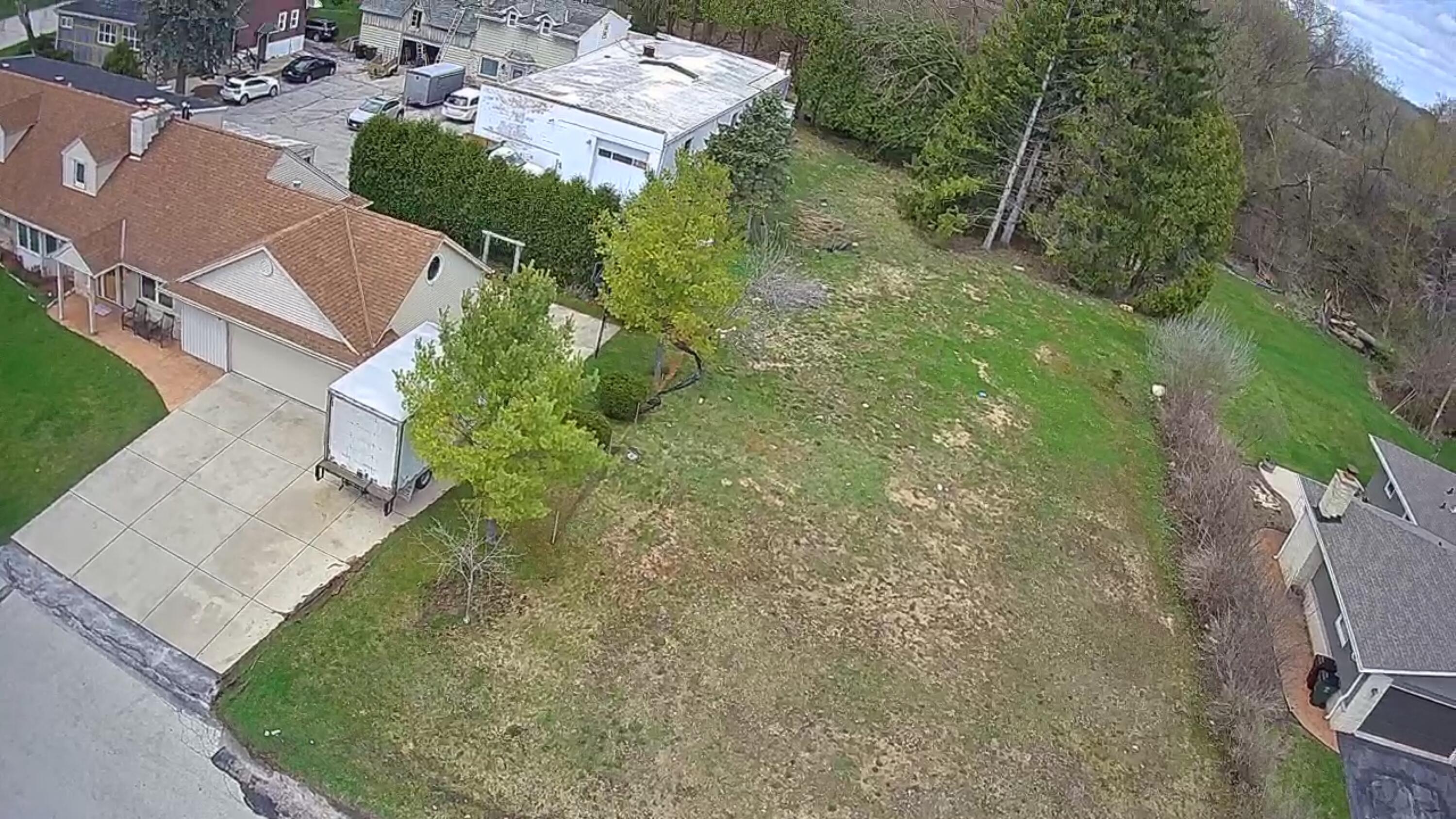 1200 West Glen River Road Glendale, WI 53217 - Photo 6 of 12 IMG_8888