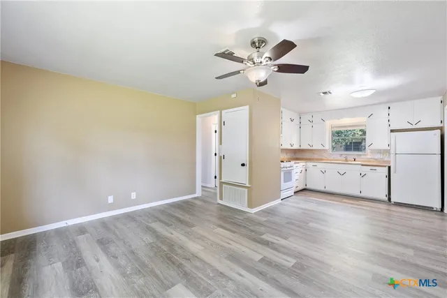 $295,000 | 907 Apple Street, Fredericksburg, TX 78624