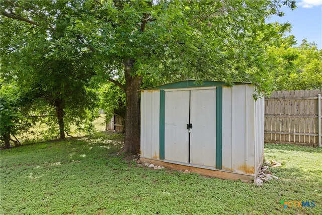 $295,000 | 907 Apple Street, Fredericksburg, TX 78624