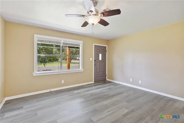 $295,000 | 907 Apple Street, Fredericksburg, TX 78624