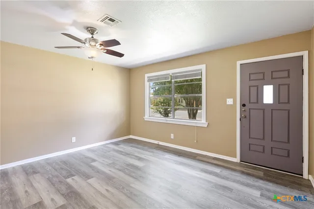 $295,000 | 907 Apple Street, Fredericksburg, TX 78624