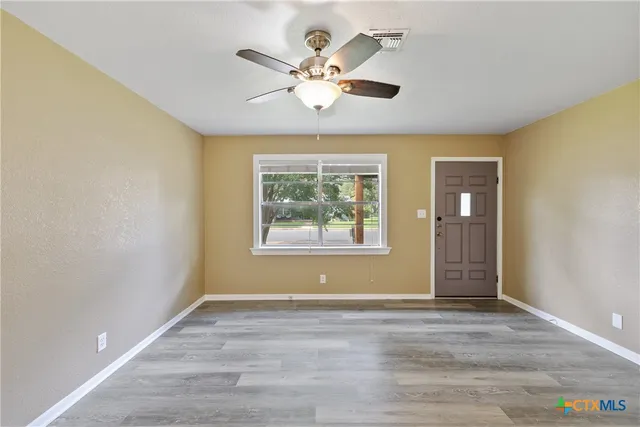 $295,000 | 907 Apple Street, Fredericksburg, TX 78624