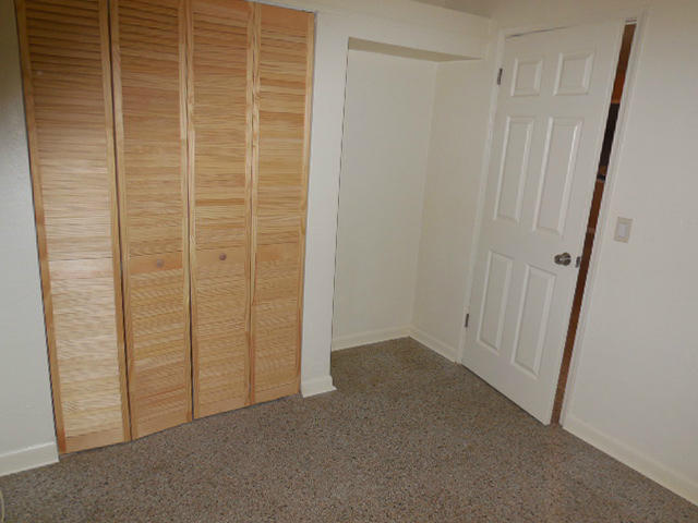 475 Enfield Street Boca Raton, FL 33487 - Photo 22 of 35 2ND BEDROOM WITH CLOSET & NOOK