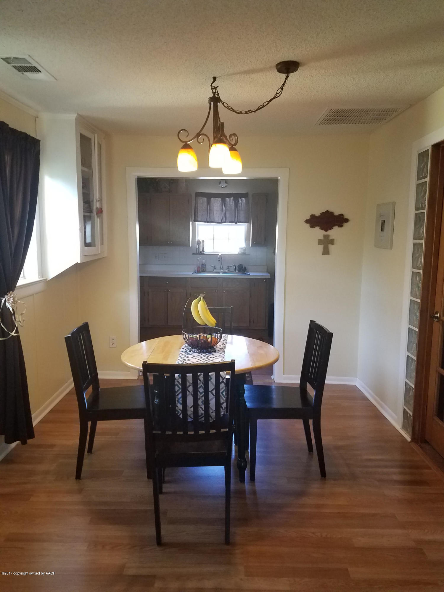 8524 River Road Amarillo, TX 79108 - Photo 17 of 35 Dining Room