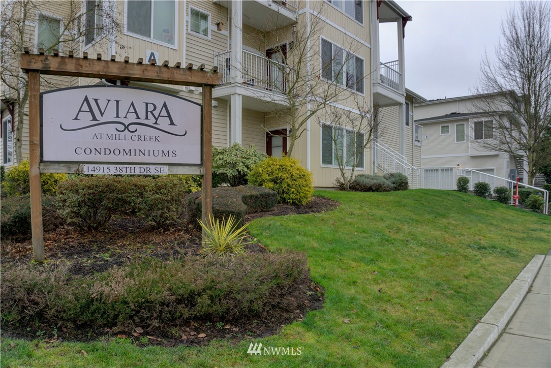 14915 38th Drive Southeast, Unit EE2029 Bothell, WA 98012 - Photo 2 of 12 a view of a sign board