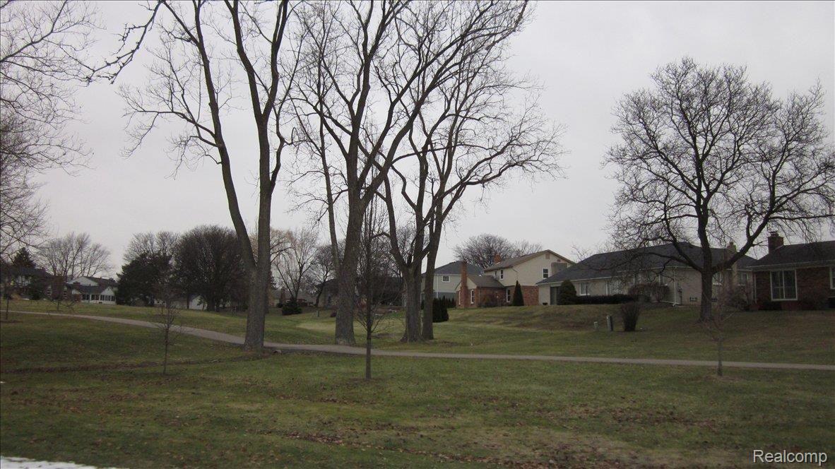35652 Johnstown Road Farmington, MI 48335 - Photo 4 of 4 IMG_0157