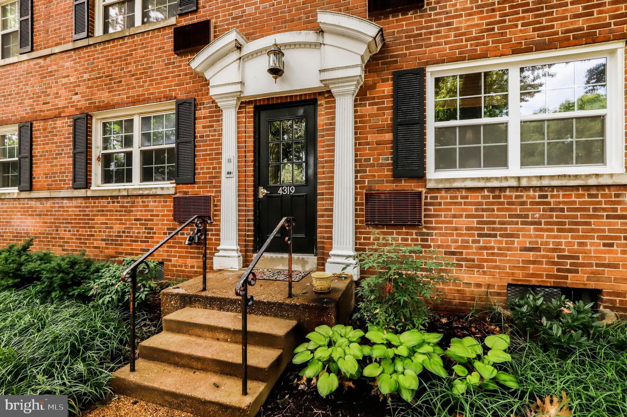 4319 2nd Road North, Unit 43191 Arlington, VA 22203 - Photo 1 of 22 Gallery Image 1