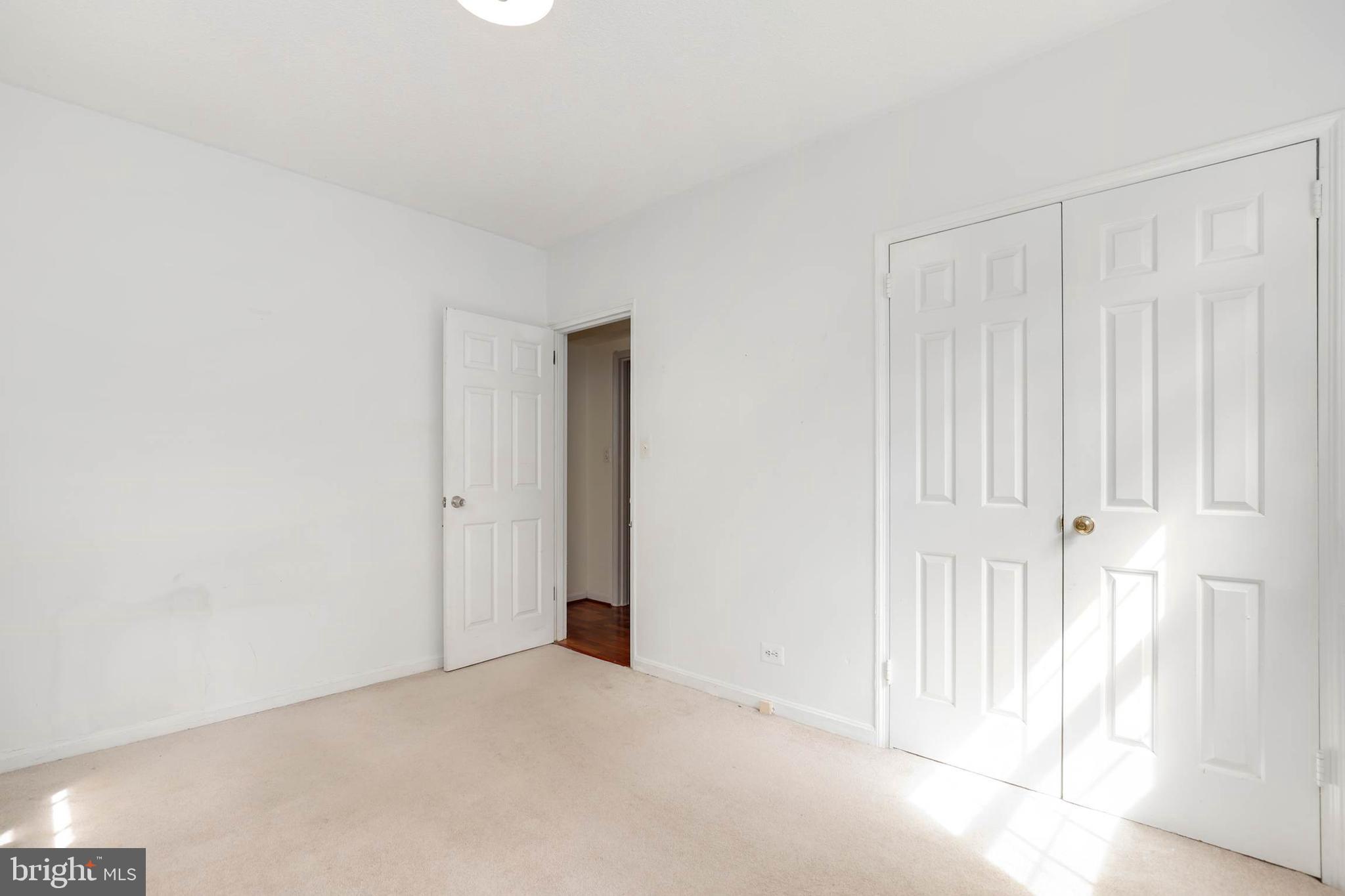 4319 2nd Road North, Unit 43191 Arlington, VA 22203 - Photo 12 of 22 Gallery Image 12