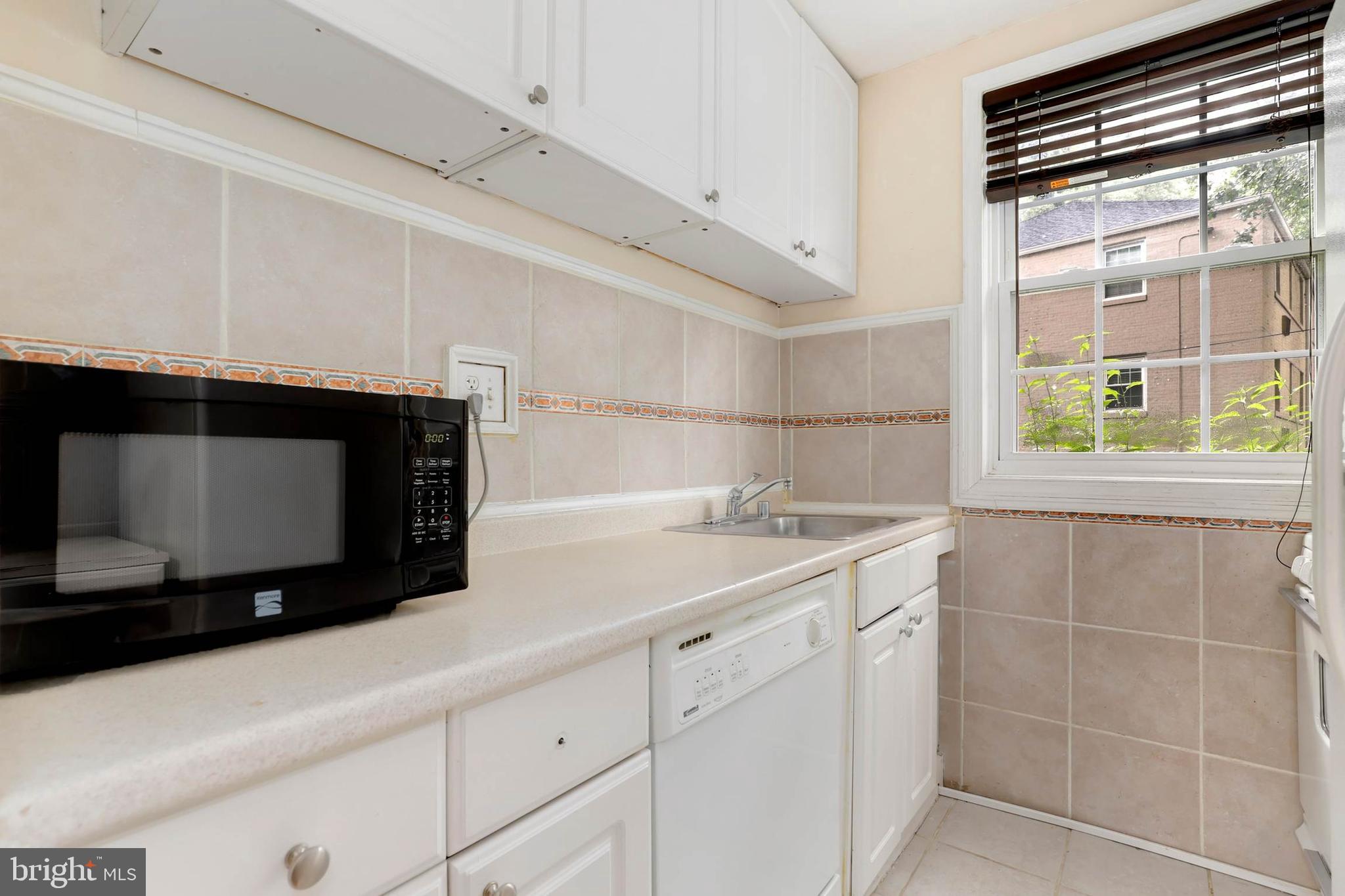 4319 2nd Road North, Unit 43191 Arlington, VA 22203 - Photo 14 of 22 Gallery Image 14