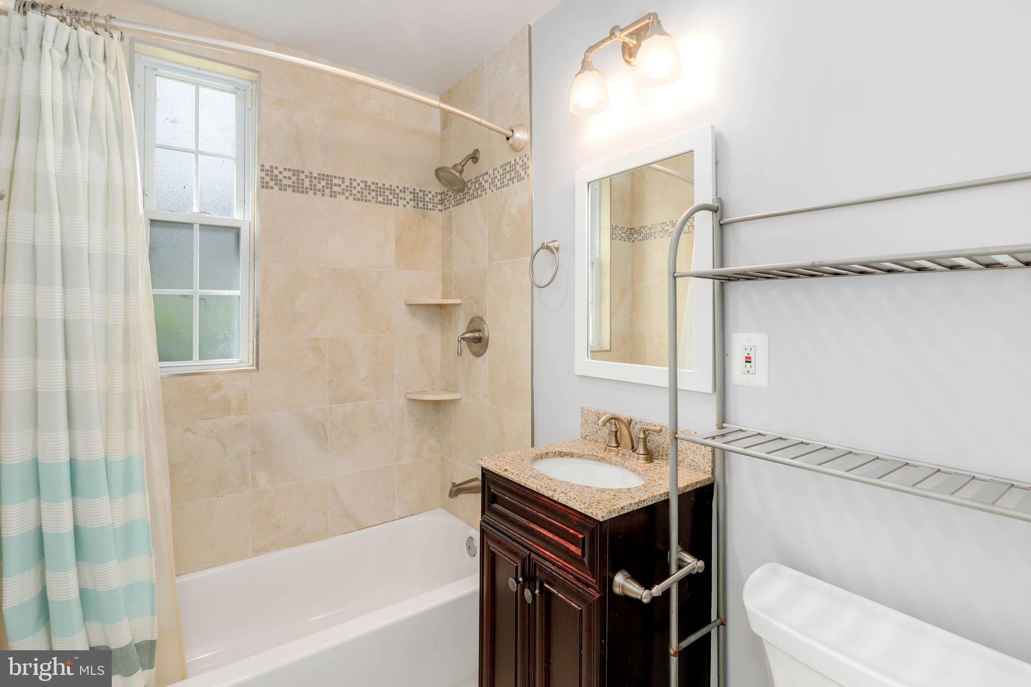 4319 2nd Road North, Unit 43191 Arlington, VA 22203 - Photo 18 of 22 Gallery Image 18