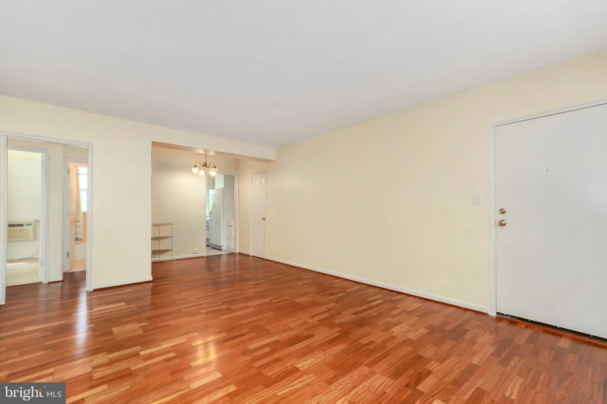 4319 2nd Road North, Unit 43191 Arlington, VA 22203 - Photo 8 of 22 Gallery Image 8