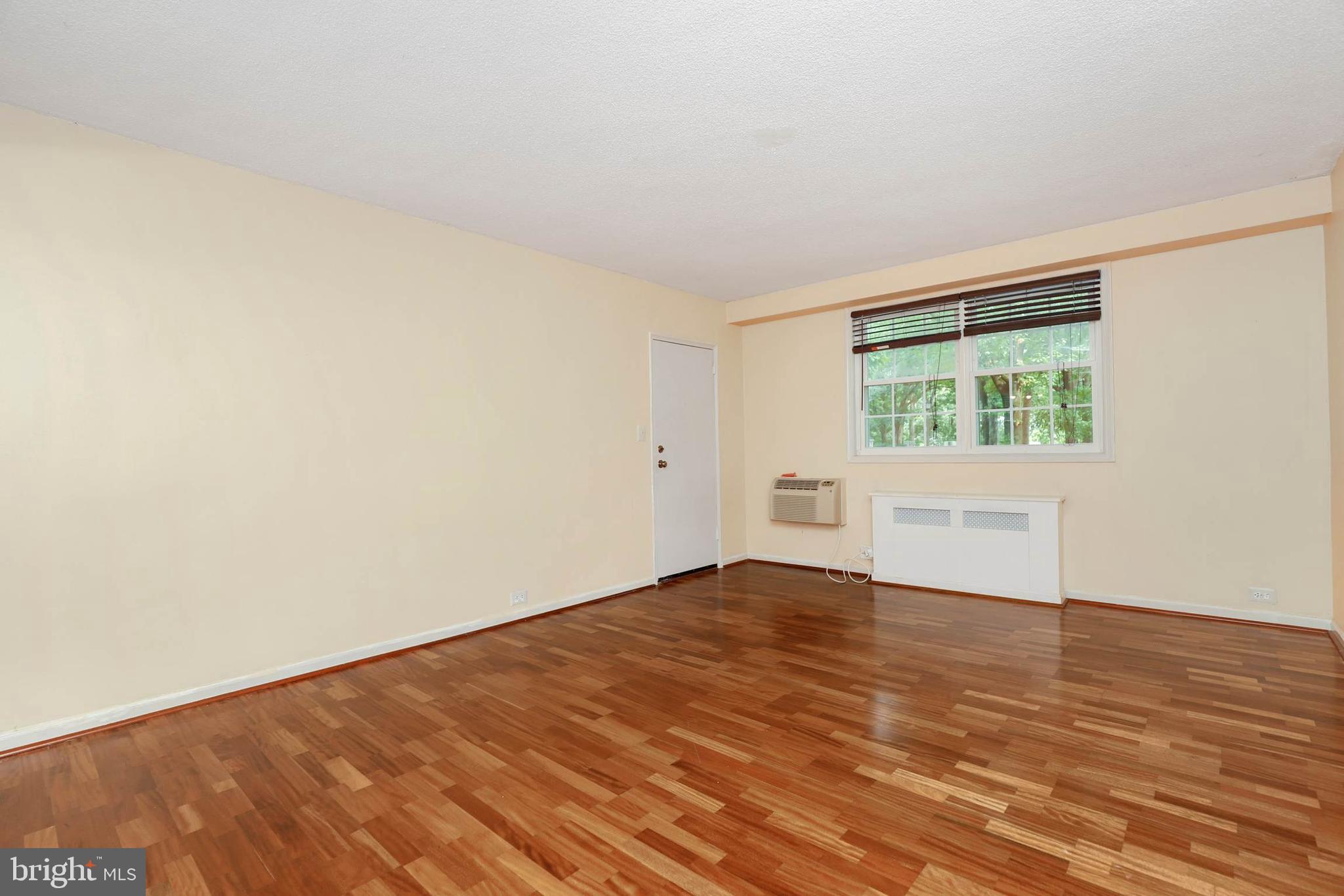 4319 2nd Road North, Unit 43191 Arlington, VA 22203 - Photo 9 of 22 Gallery Image 9