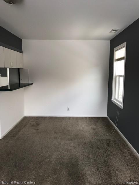 25741 Hayes Road Warren, MI 48089 - Photo 5 of 16 IMG_1948.jpeg