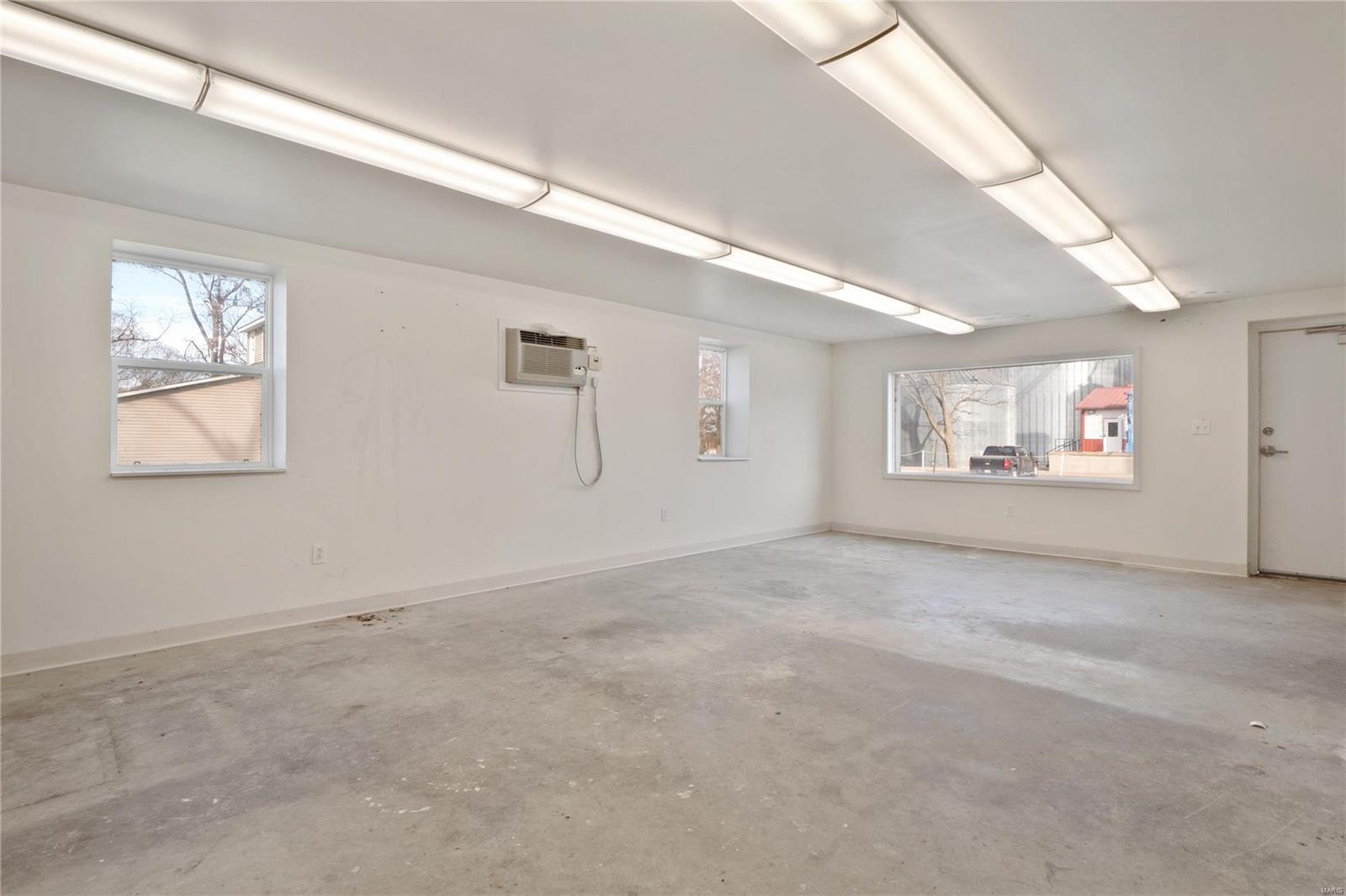 15 North Mill Road Venedy, IL 62214 - Photo 4 of 23 Gallery Image 4
