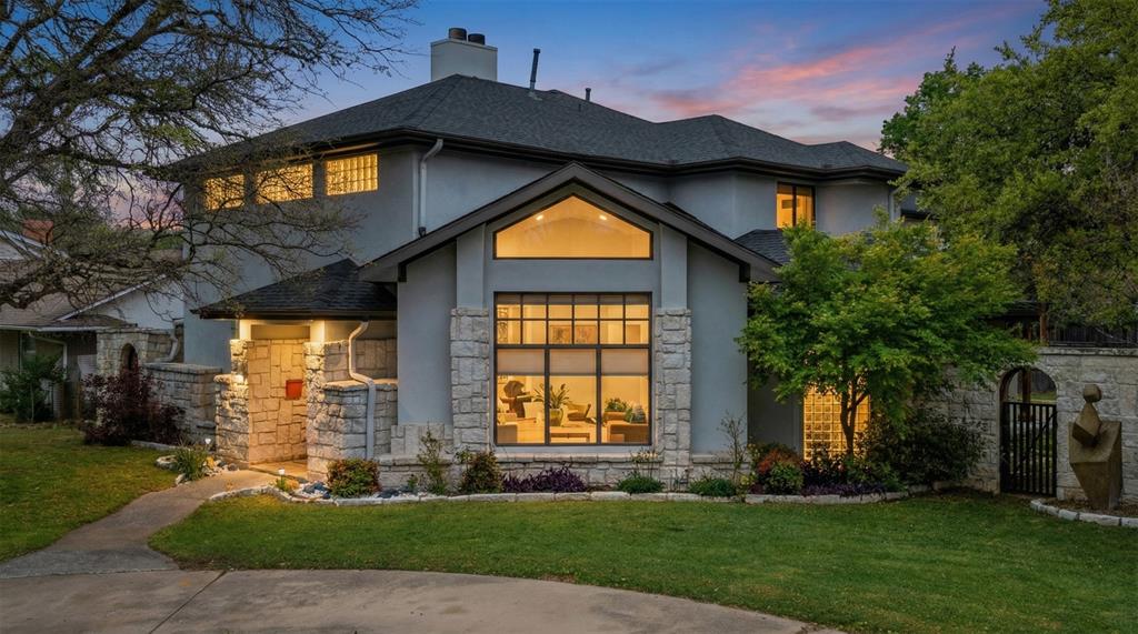 Welcome home to 3371 Regent Drive in Dallas!