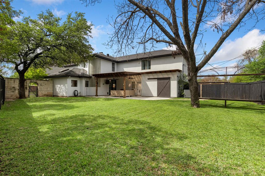 3371 Regent Drive Dallas, TX 75229 - Photo 29 of 36 Large backyard.