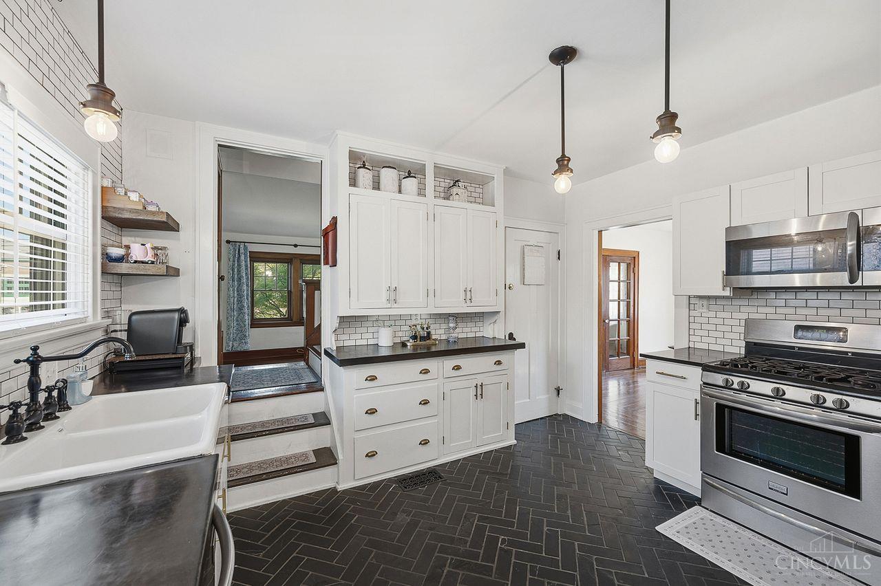 6244 Montgomery Road Cincinnati, OH 45213 - Photo 9 of 40 Gallery Image 9