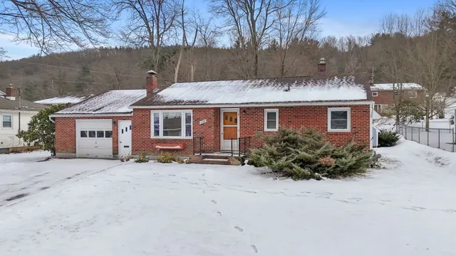 $220,000 | 1609 Butternut Drive, Vestal, NY 13850