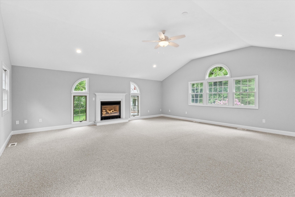 21 Babicz Road Tewksbury, MA 01876 - Photo 13 of 35 Gallery Image 13
