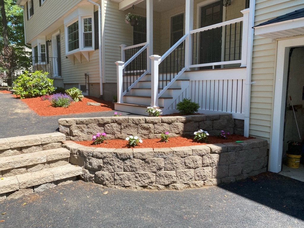 21 Babicz Road Tewksbury, MA 01876 - Photo 5 of 35 Gallery Image 5