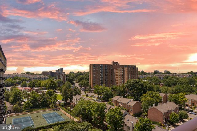 $325,000 | 5300 Holmes Run Parkway, Unit 1401, Alexandria, VA 22304