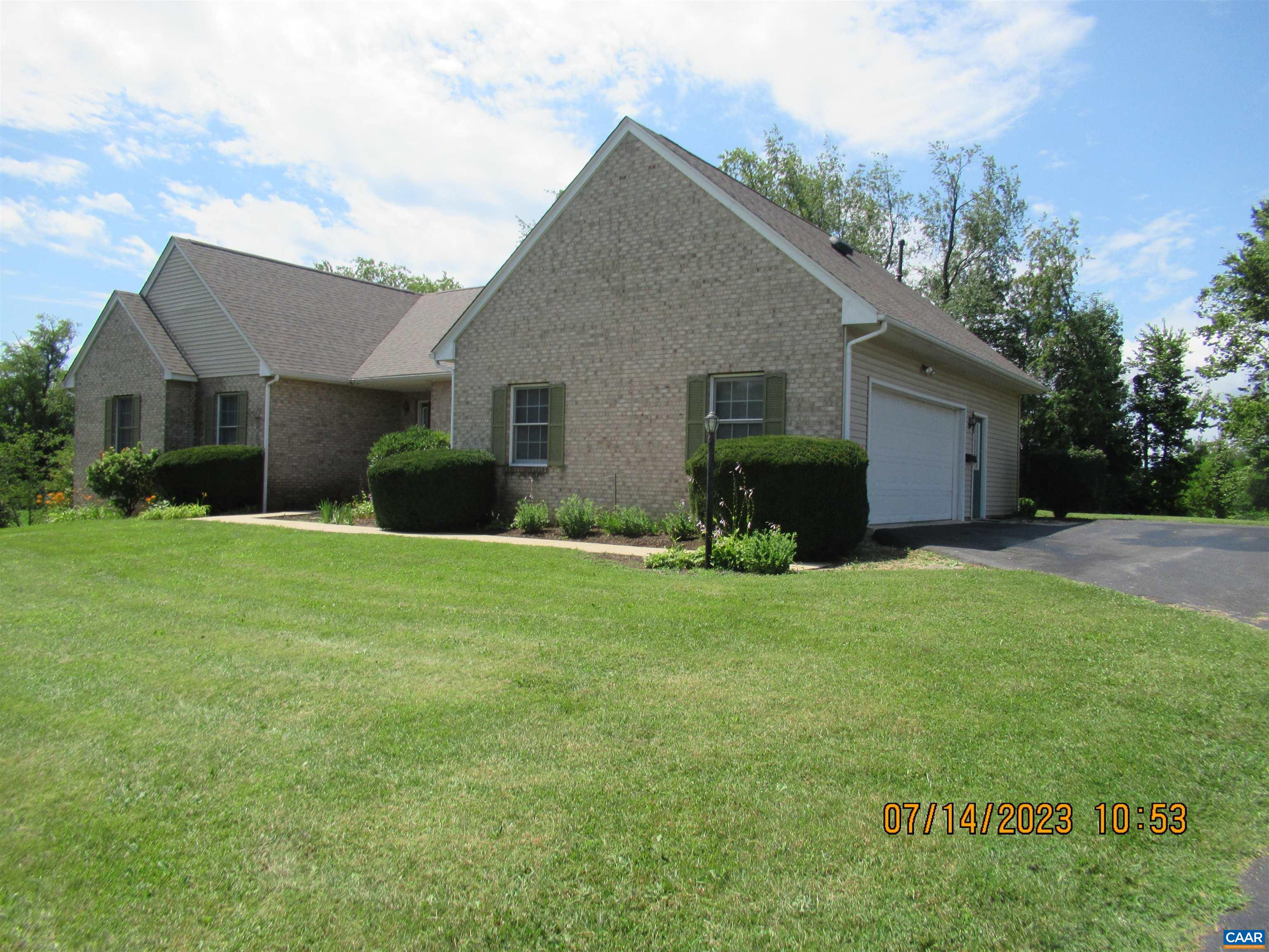 1620 Chatham Road Waynesboro, VA 22980 - Photo 4 of 41 Gallery Image 4