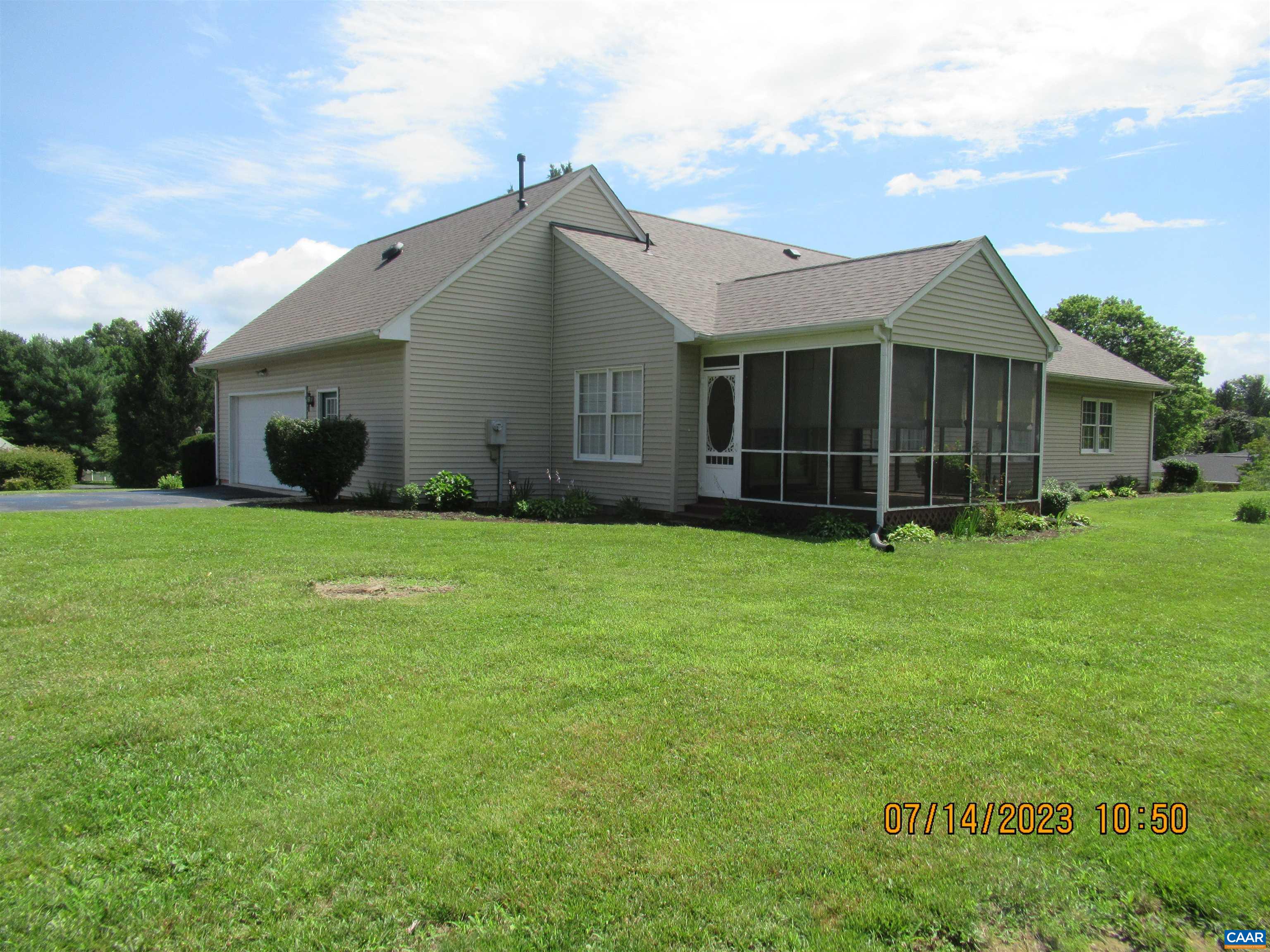 1620 Chatham Road Waynesboro, VA 22980 - Photo 6 of 41 Gallery Image 6