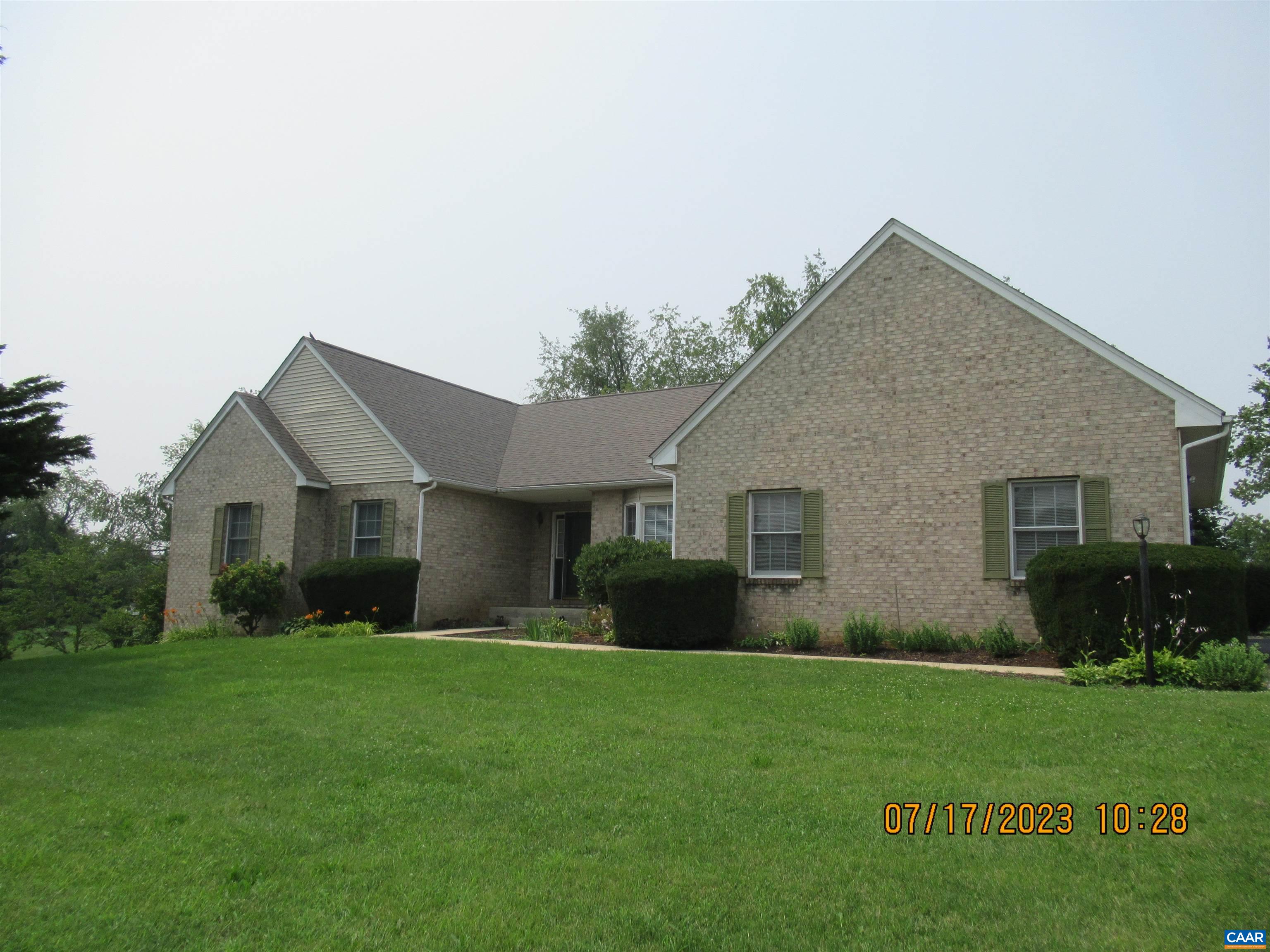 1620 Chatham Road Waynesboro, VA 22980 - Photo 10 of 41 Gallery Image 10