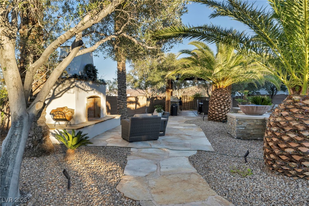 1158 Christian Road Henderson, NV 89002 - Photo 23 of 98