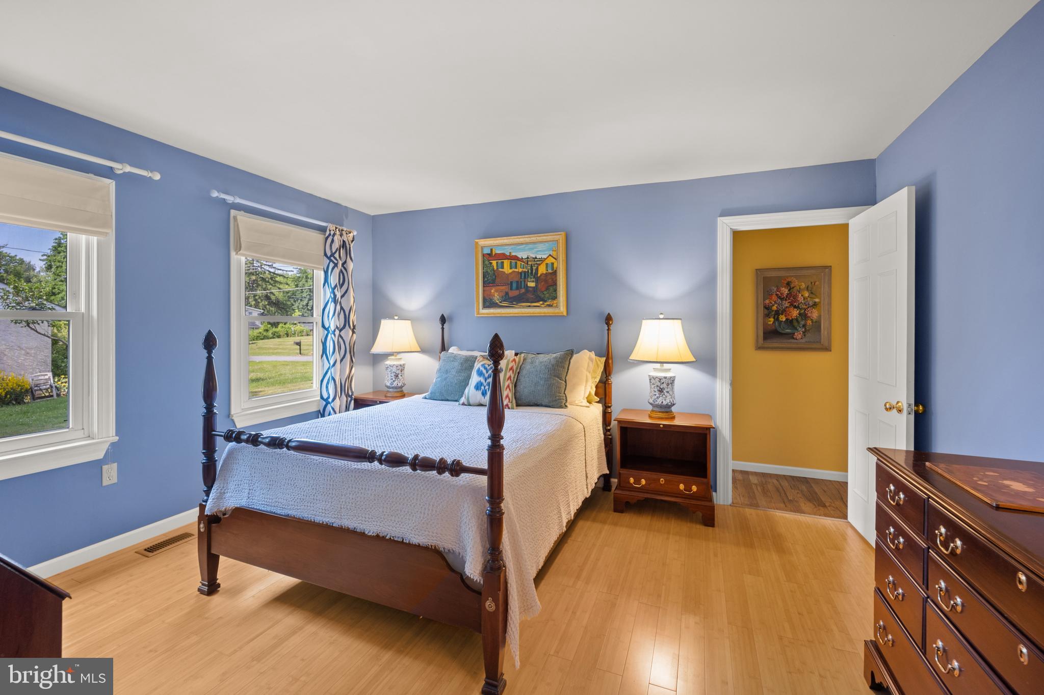 52 Prizer Road Phoenixville, PA 19460 - Photo 25 of 36 Primary En Suite