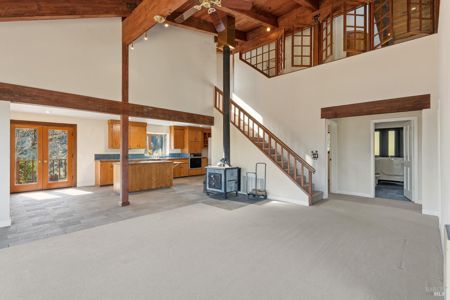 1411 Oak Knoll Road Ukiah, CA 95482 - Photo 10 of 45 a view of an entryway with a livingroom