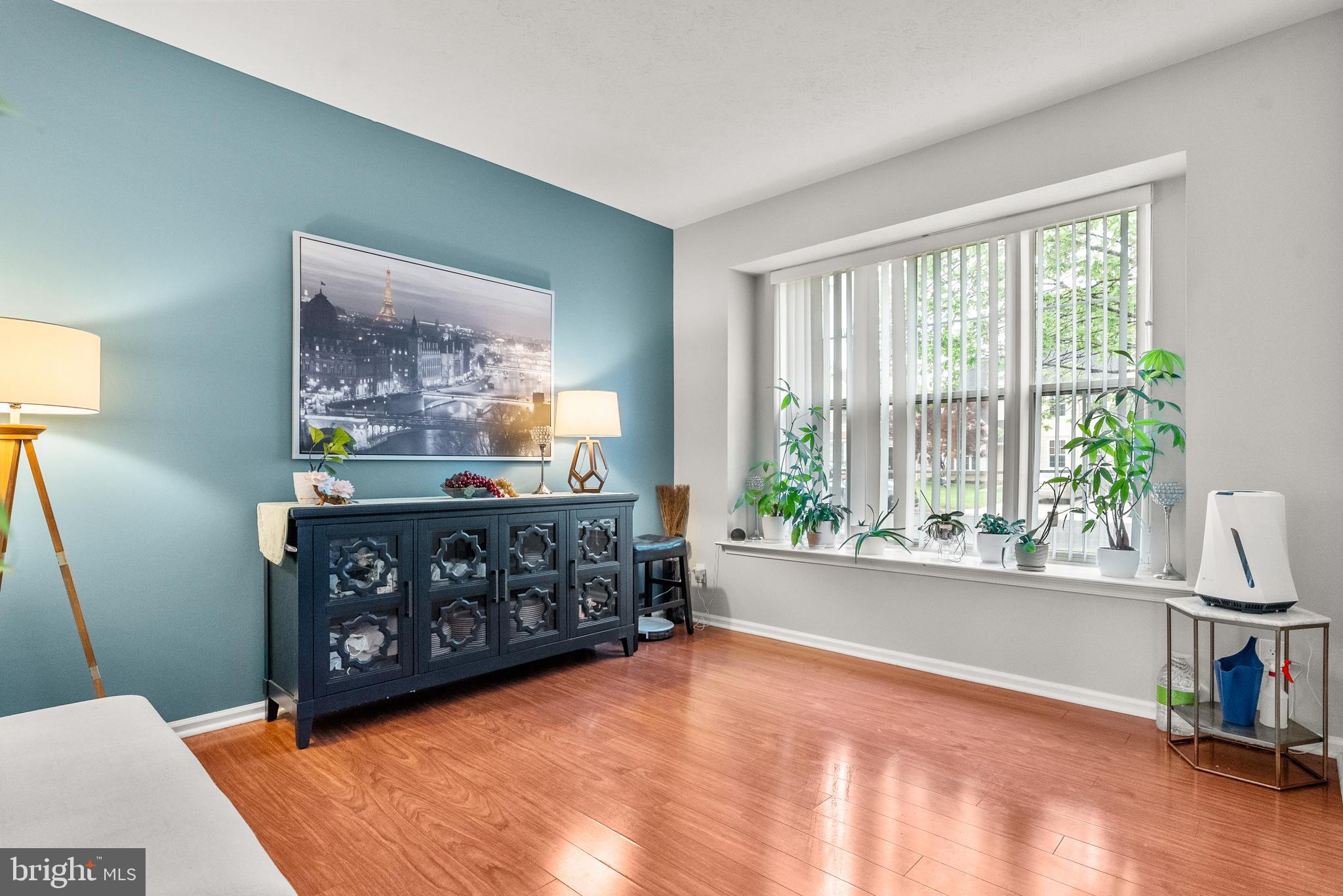 154 Sharpless Boulevard Westampton, NJ 08060 - Photo 12 of 22 a living room with furniture and a window